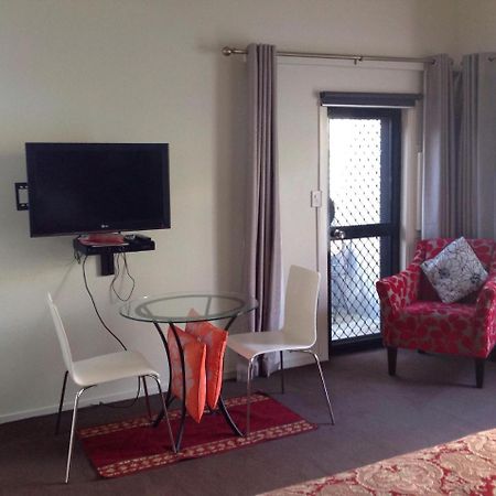 Lakeside City Apartments - Penthouse And Studio Ροτόρυα Εξωτερικό φωτογραφία