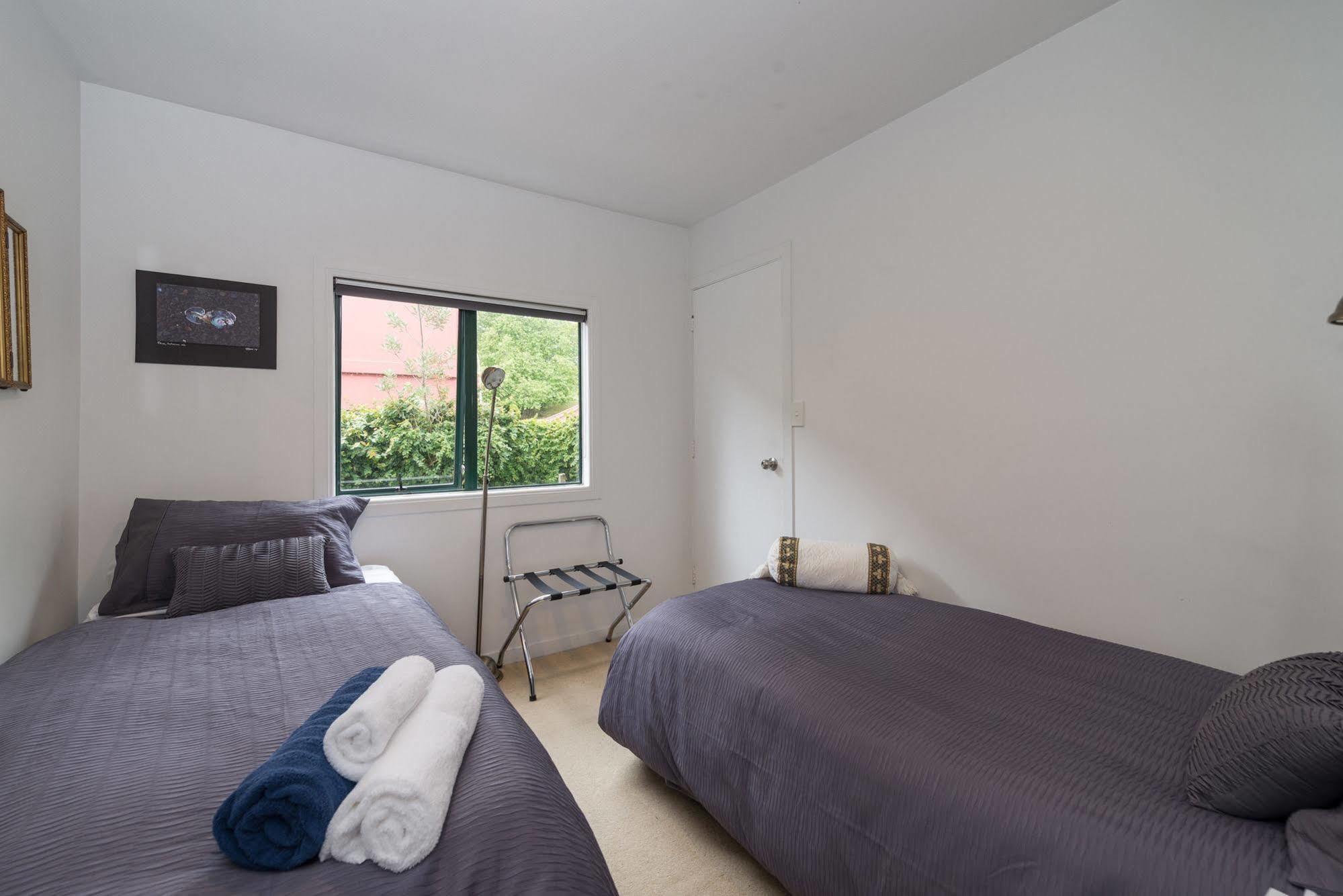 Lakeside City Apartments - Penthouse And Studio Ροτόρυα Εξωτερικό φωτογραφία