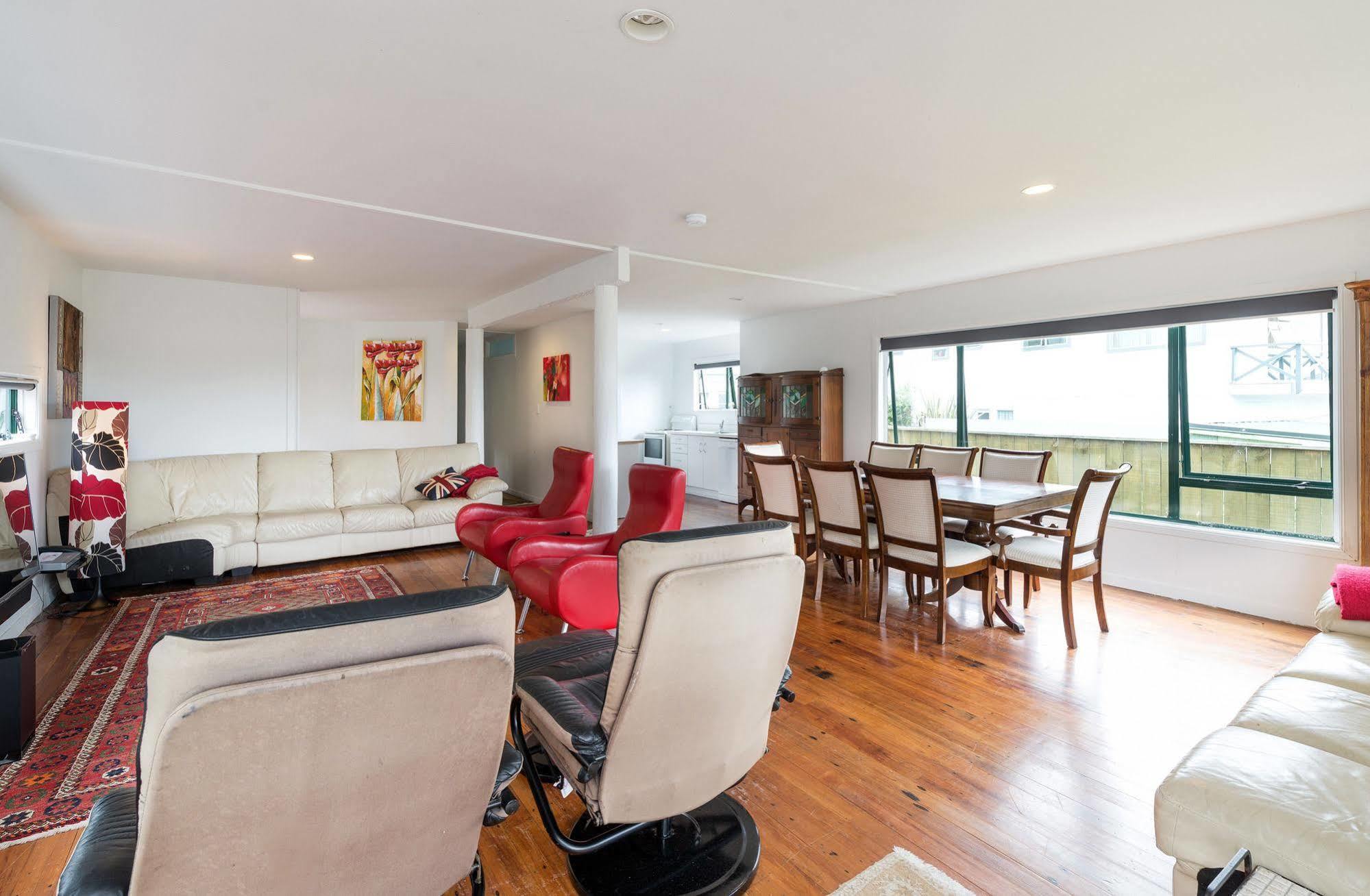 Lakeside City Apartments - Penthouse And Studio Ροτόρυα Εξωτερικό φωτογραφία