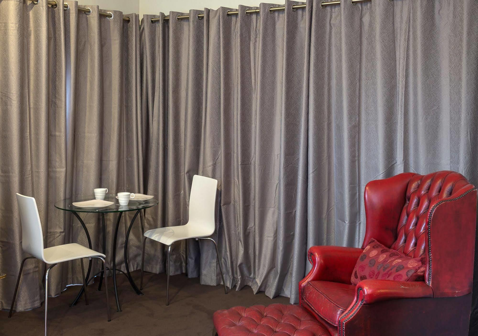 Lakeside City Apartments - Penthouse And Studio Ροτόρυα Εξωτερικό φωτογραφία